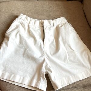 White Gap shorts, size small